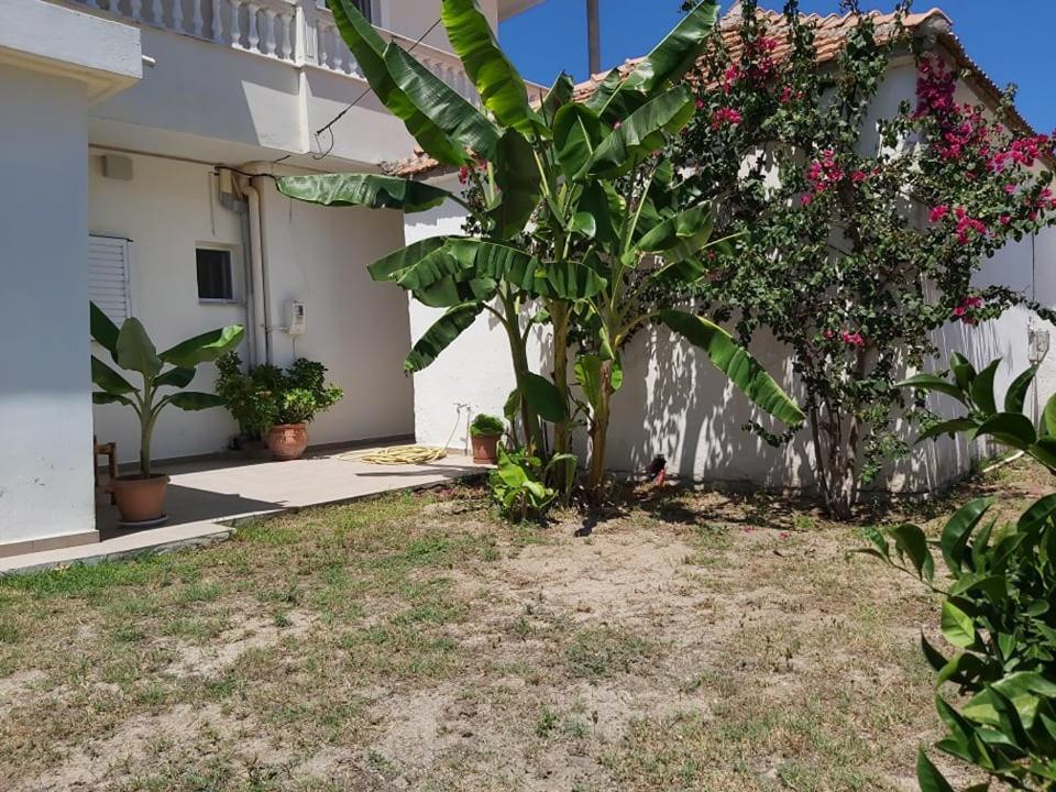 Konstantinos Apartments Аммудия Экстерьер фото