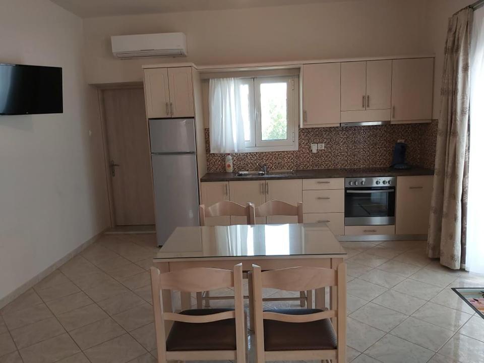 Konstantinos Apartments Аммудия Номер фото